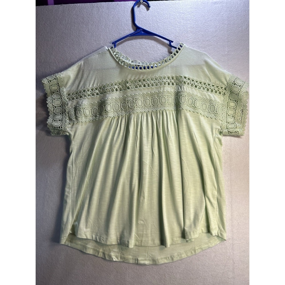 thomas&olivia Women's XL Green Solid Lace Trim Button Back Round Neck Blouse